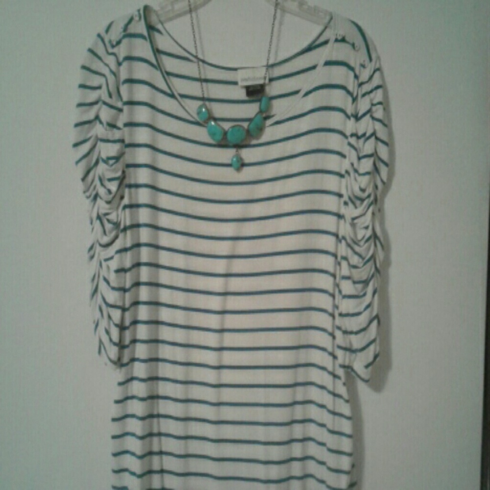 Super cute top!!
